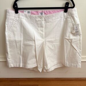 Crown & ivy Caroline shorts nwt Sz 18W‎